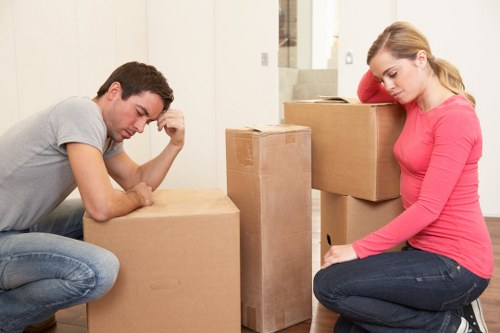 Local removal truck service supporting a flat move near Highbury